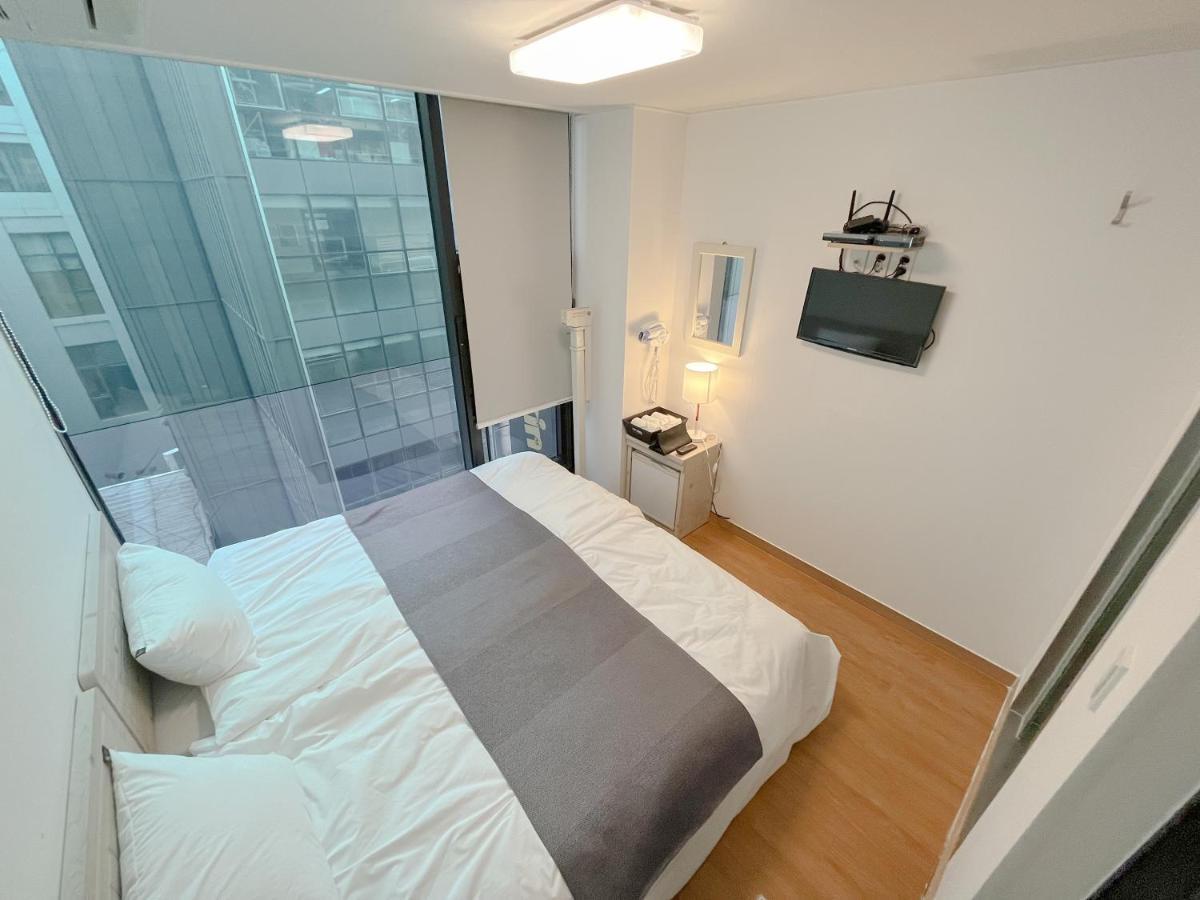 K9 Myeongdong Hotel Seoul Bagian luar foto